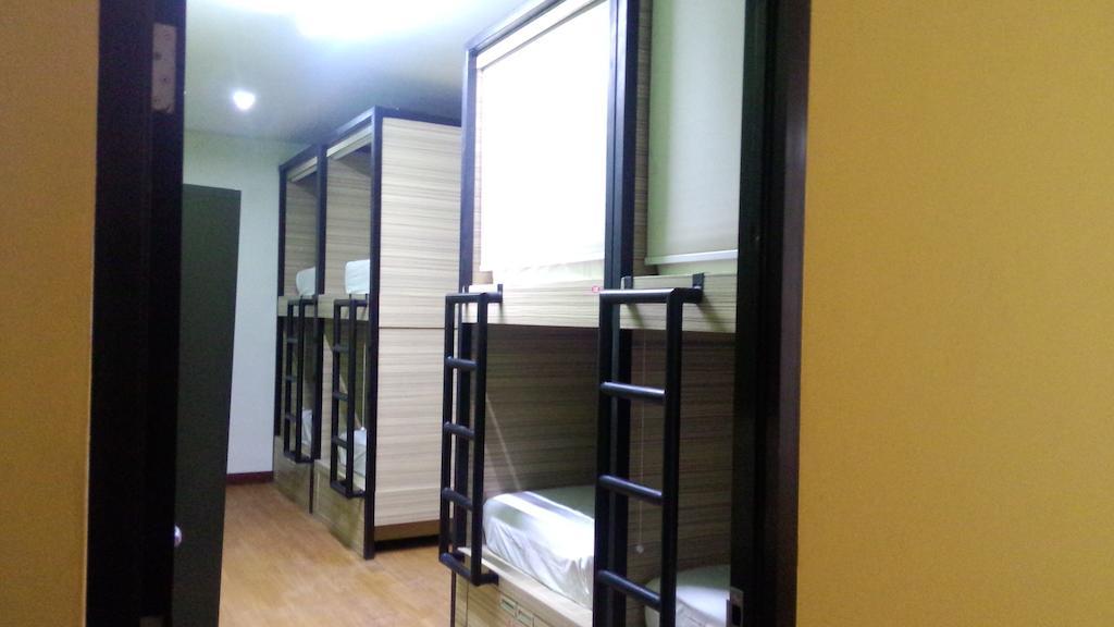 Cx Hostel Kuta Raya Phòng bức ảnh