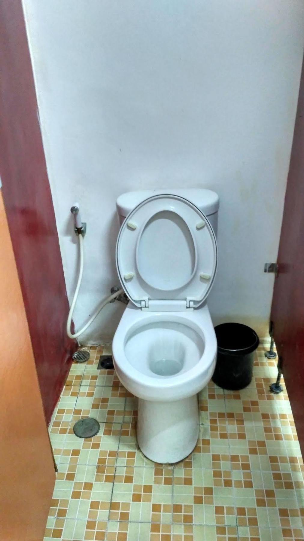 Cx Hostel Kuta Raya Ngoại thất bức ảnh