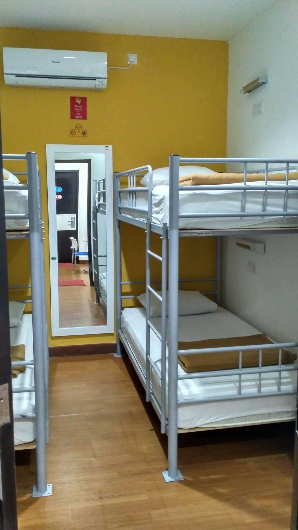 Cx Hostel Kuta Raya Ngoại thất bức ảnh