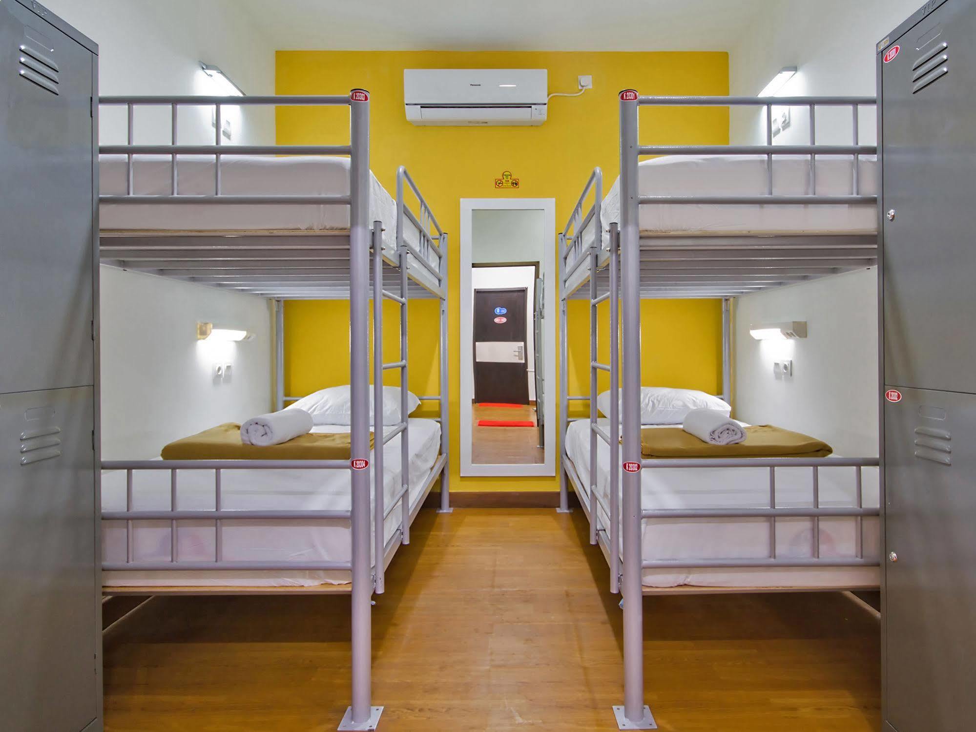 Cx Hostel Kuta Raya Ngoại thất bức ảnh