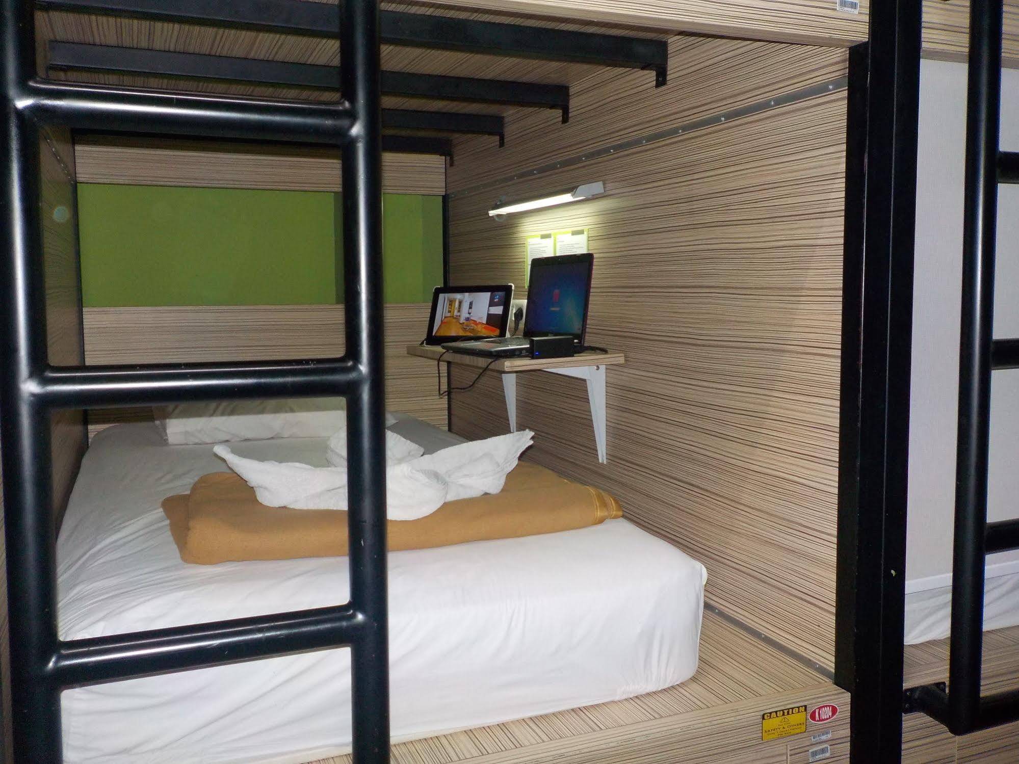 Cx Hostel Kuta Raya Ngoại thất bức ảnh