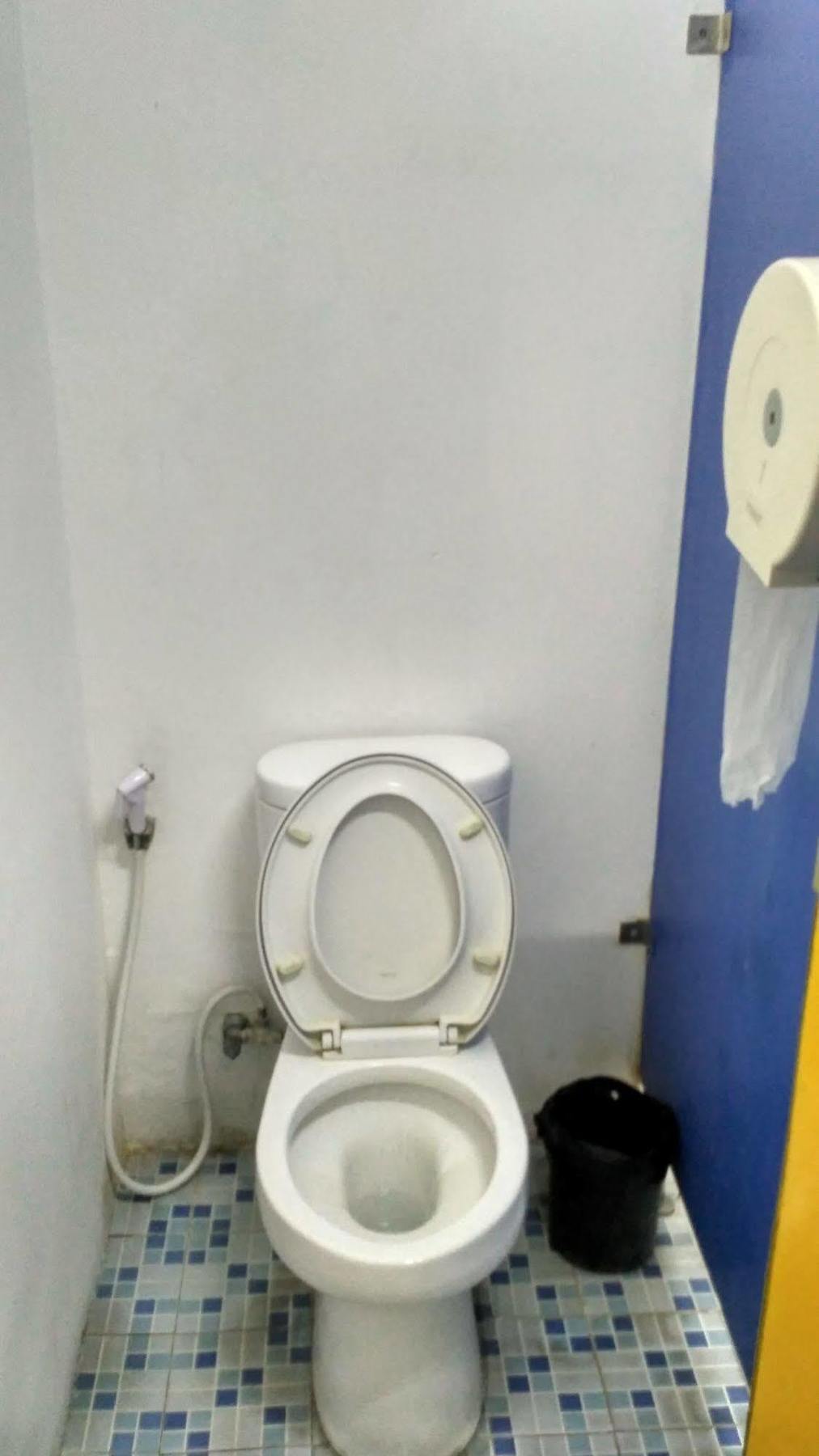 Cx Hostel Kuta Raya Ngoại thất bức ảnh